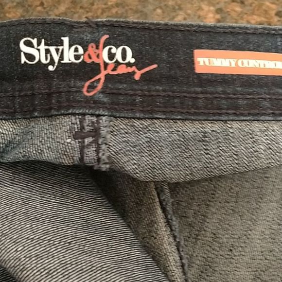 Style and Company 34" x 39.5" High Waisted Jeans - Picture 2 of 2